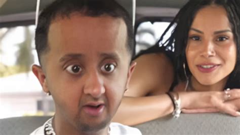 ari alectra fan bus|Baby Alien goes viral for his reaction to Ari Alectra reveal in Fan。